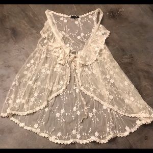 Ryu Medium Lace Cream Top